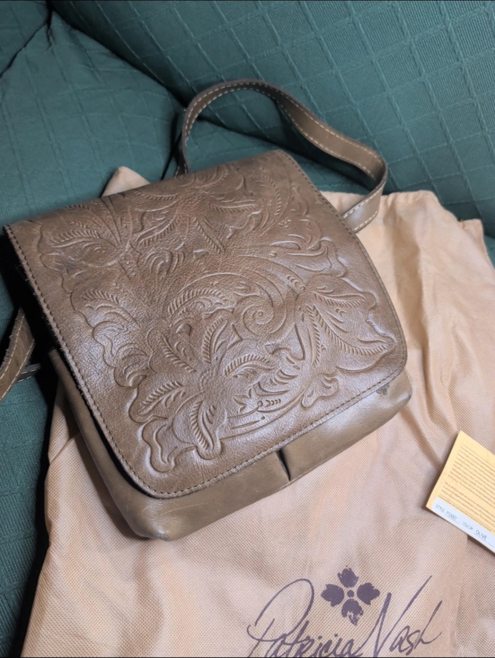 Patricia Nash 100% Leather Crossbody Bag.